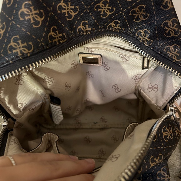 Guess bag - Picture 4 of 4